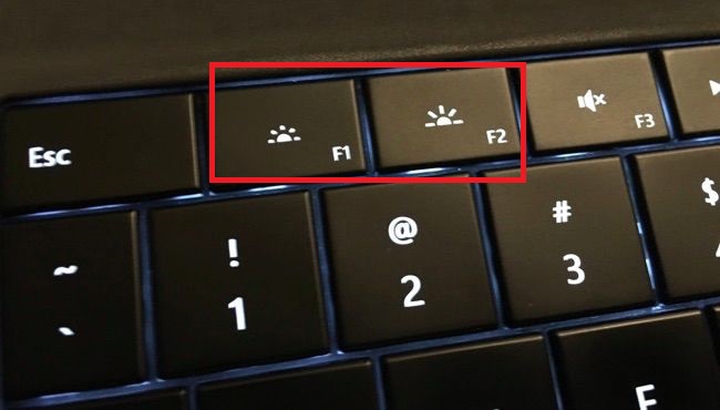 Phím điều chỉnh độ sáng laptop