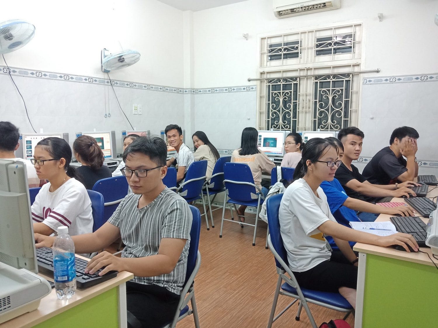 top trung tâm tin học