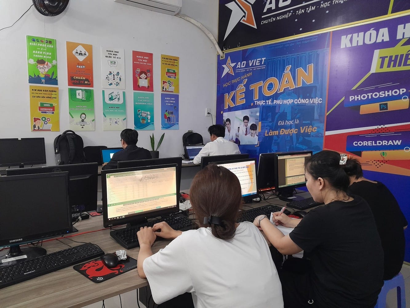 trung tâm dạy tin học văn phòng