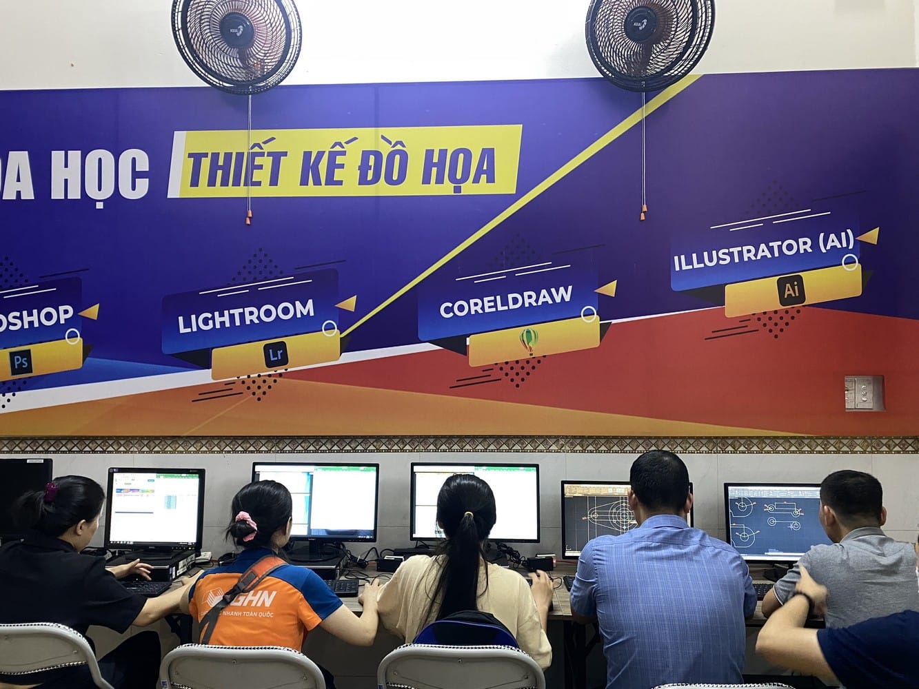 trung tâm tin học tại quận tân phú