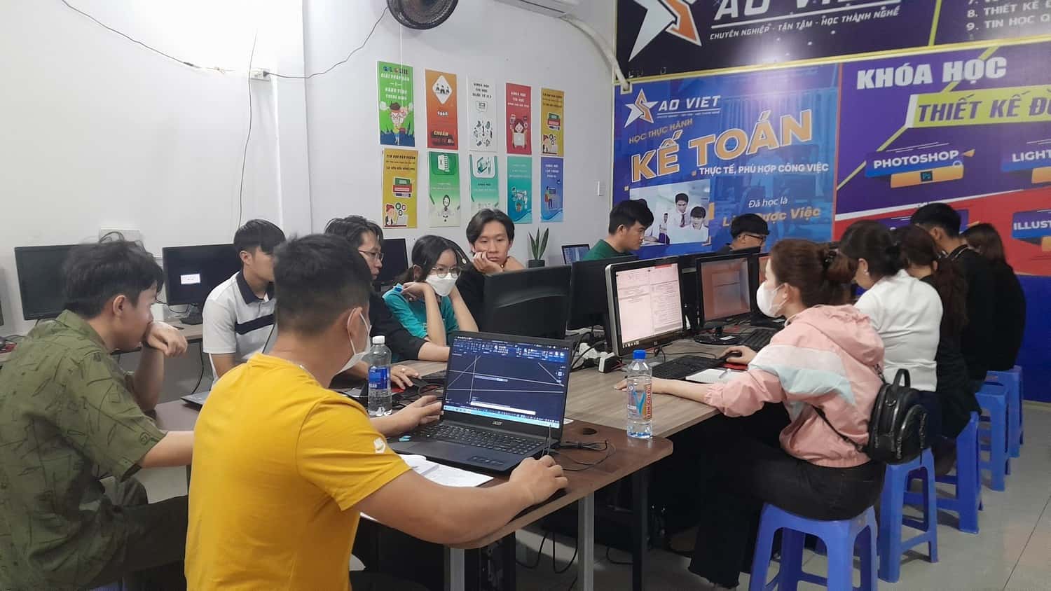 trung tâm đào tạo tin học văn phòng