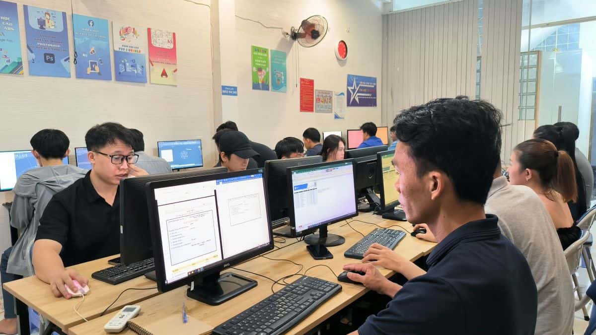 khóa học ứng dụng ai cho người mới bắt đầu